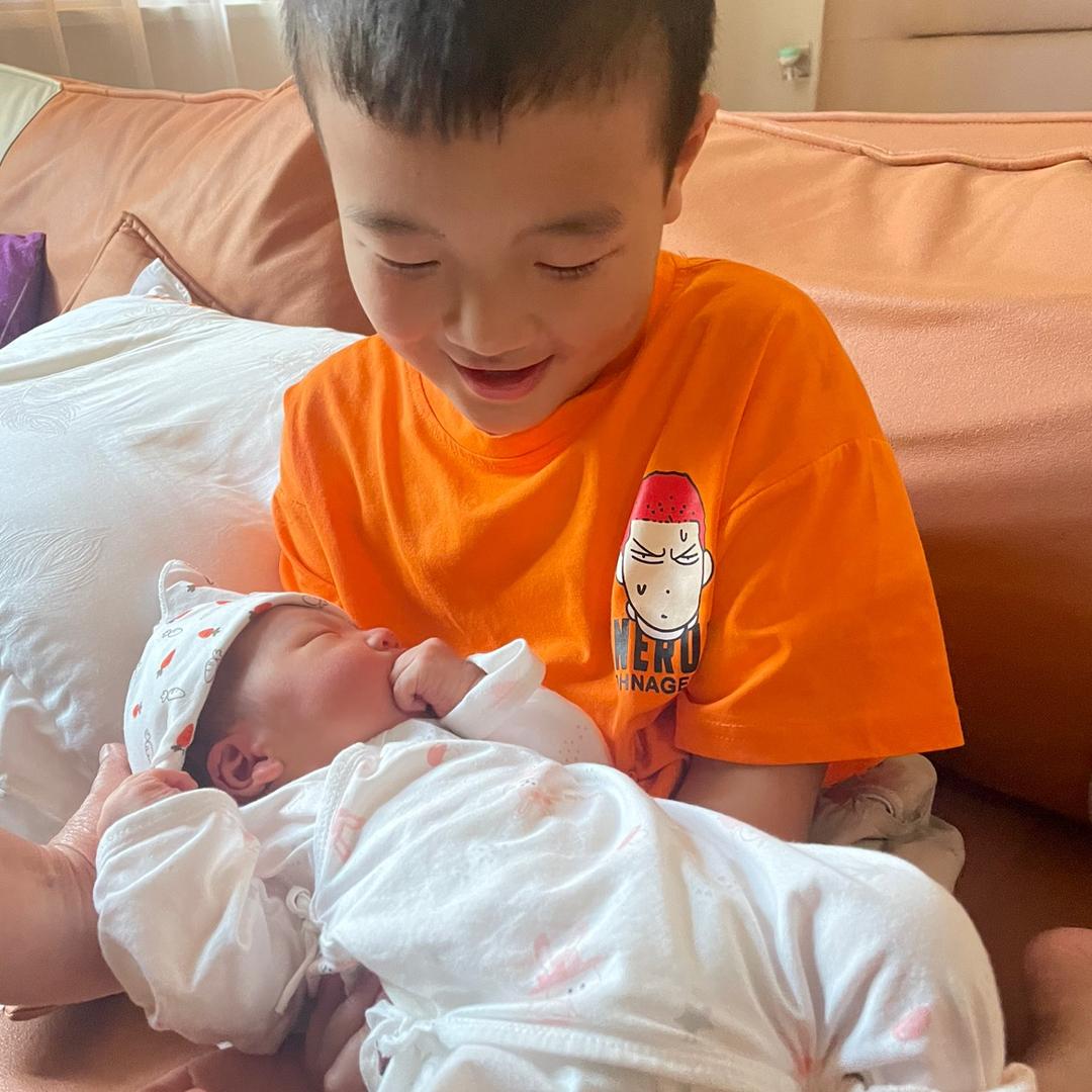 大睿睿&小涵涵