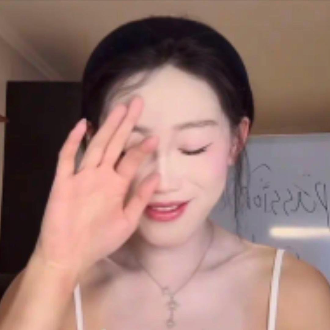 一口小小酥