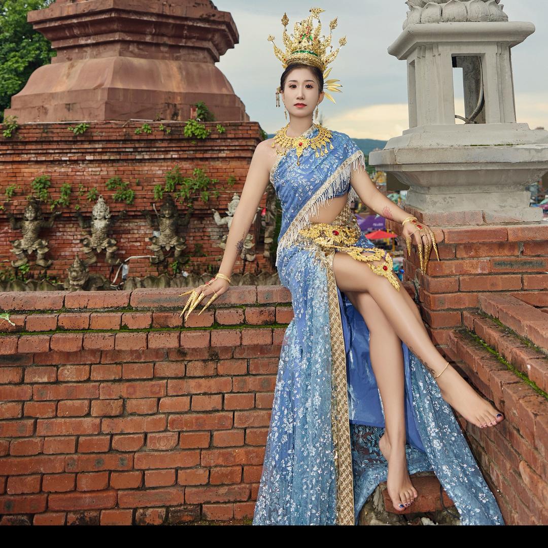 杨妮儿