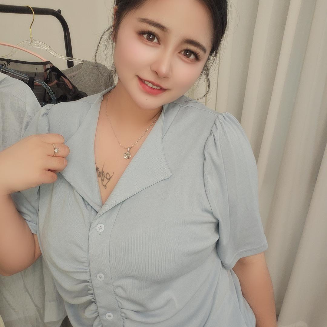 杨洋微胖女装.