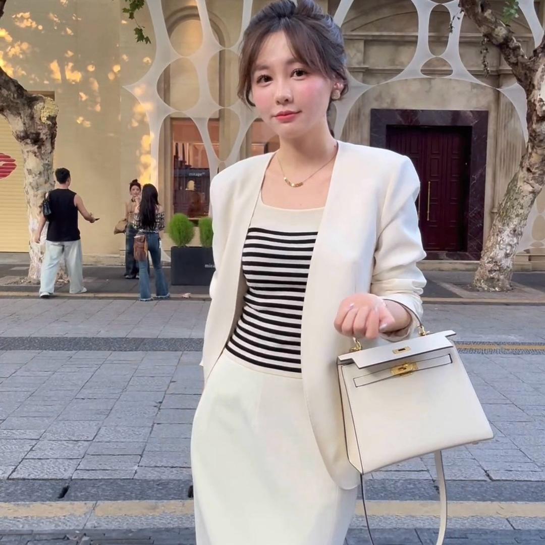 温小姐 WENZO