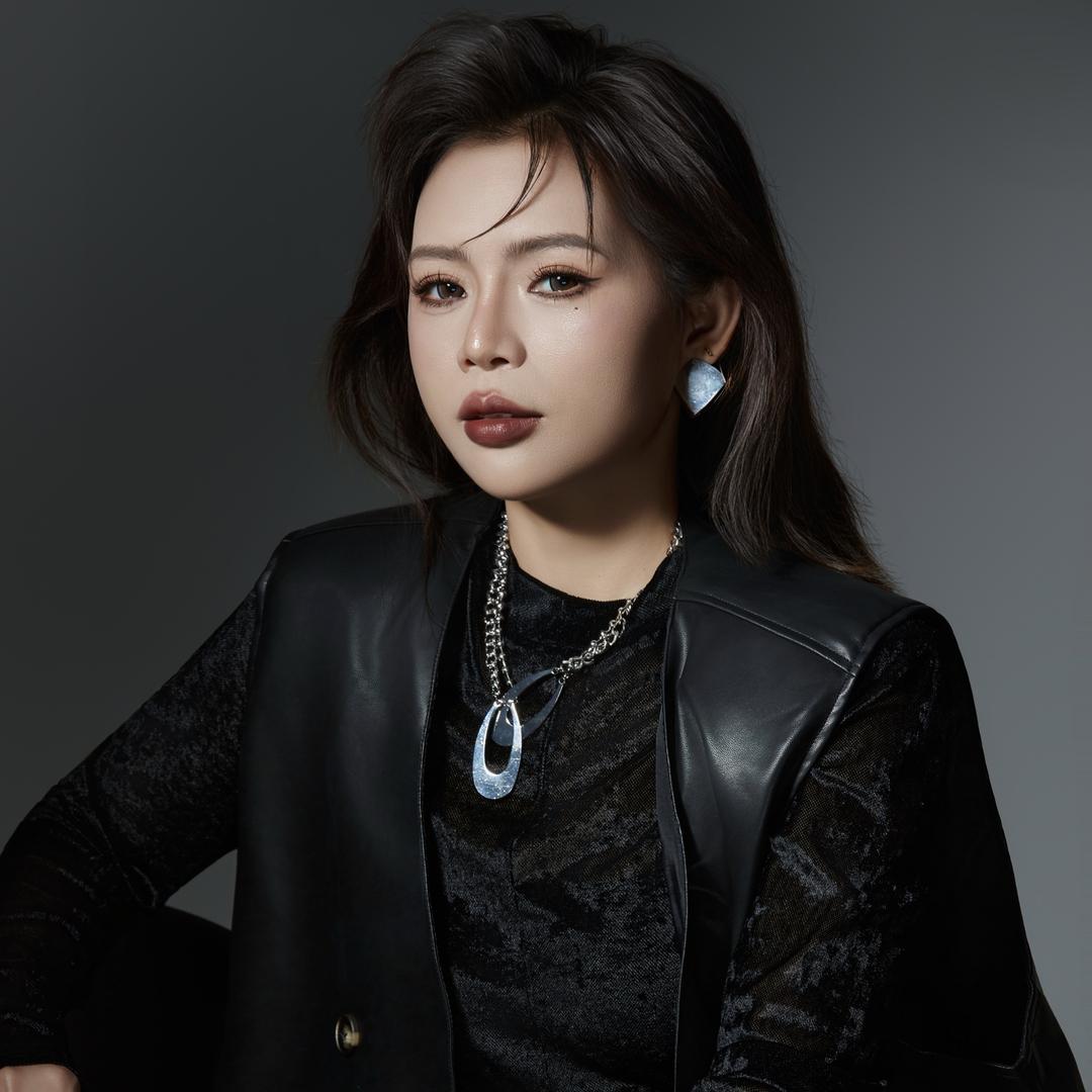 三江化妆师小美(咨询看主页)