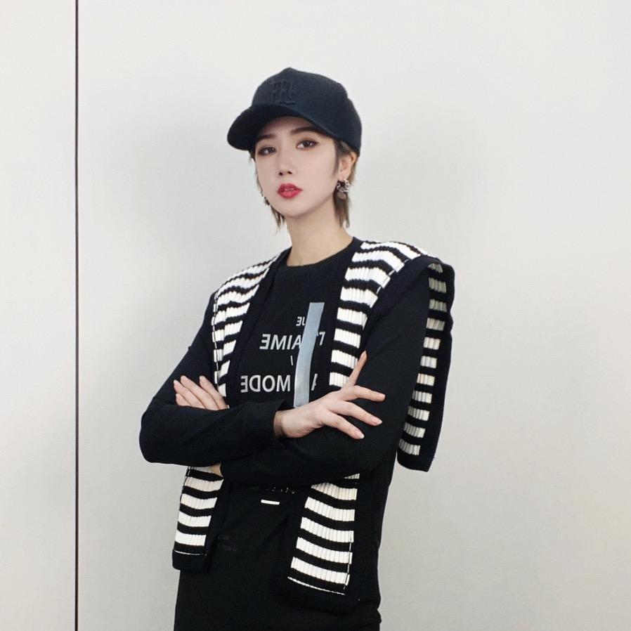 逸奢服饰