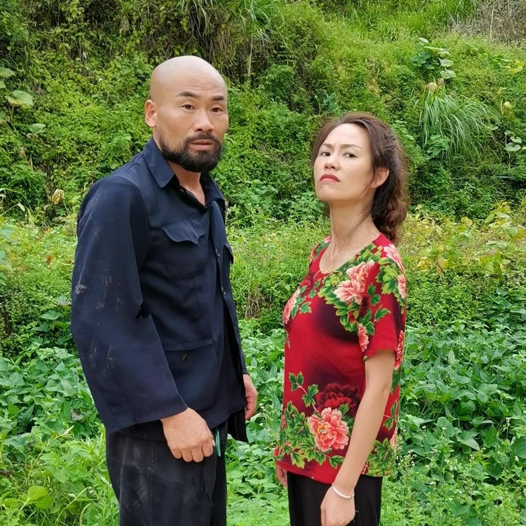 婷宝几光头哥（小号）