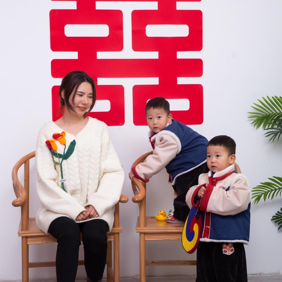 东青双胞胎