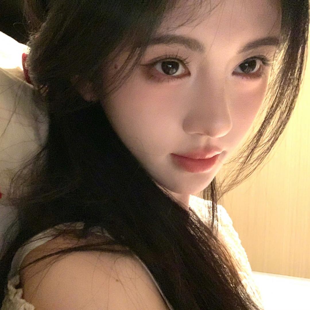 草莓塔塔_
