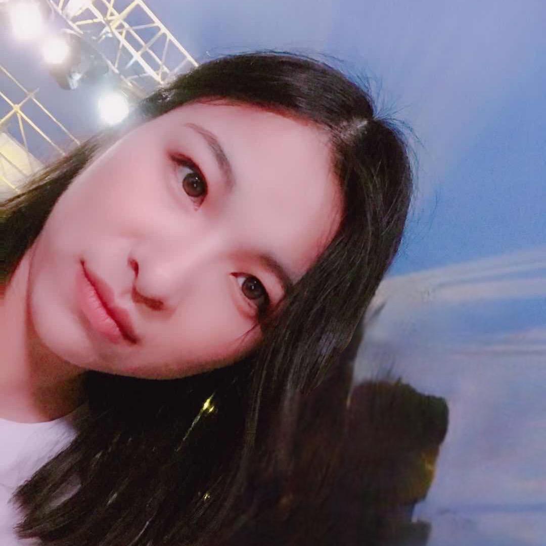 穿着睡衣说失眠