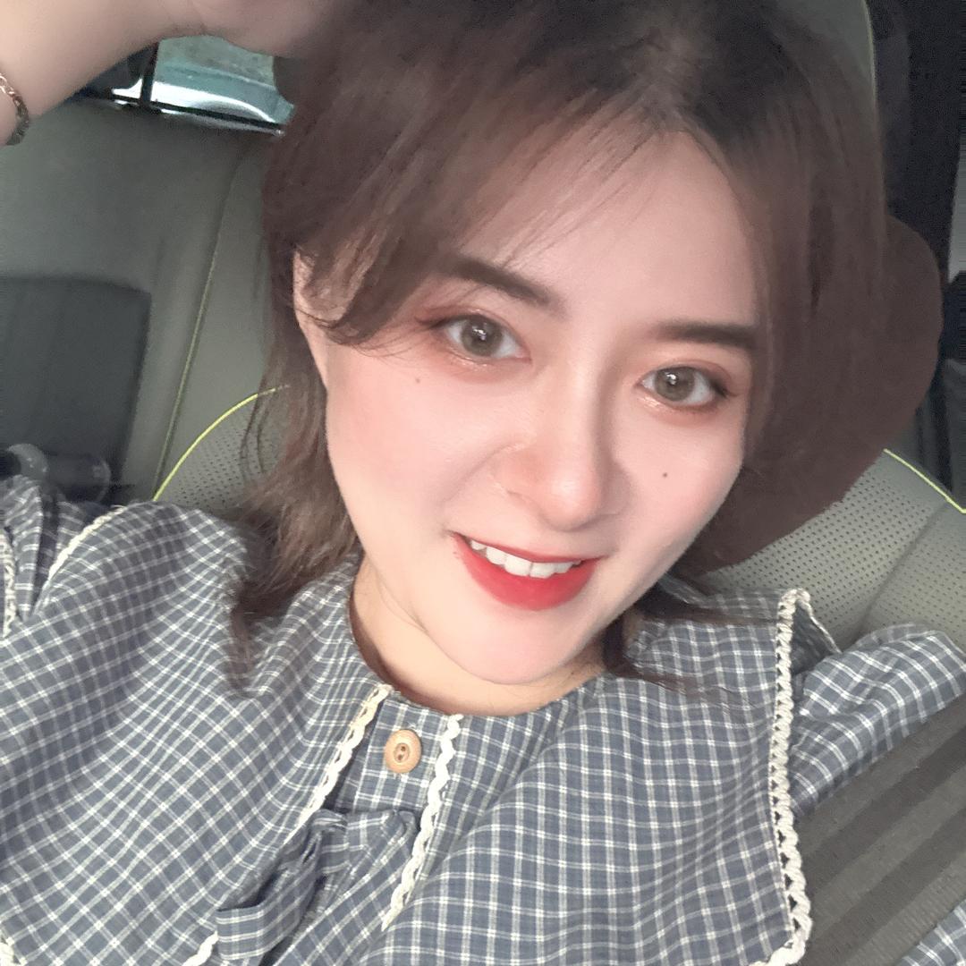 胡bb（女版张大仙）