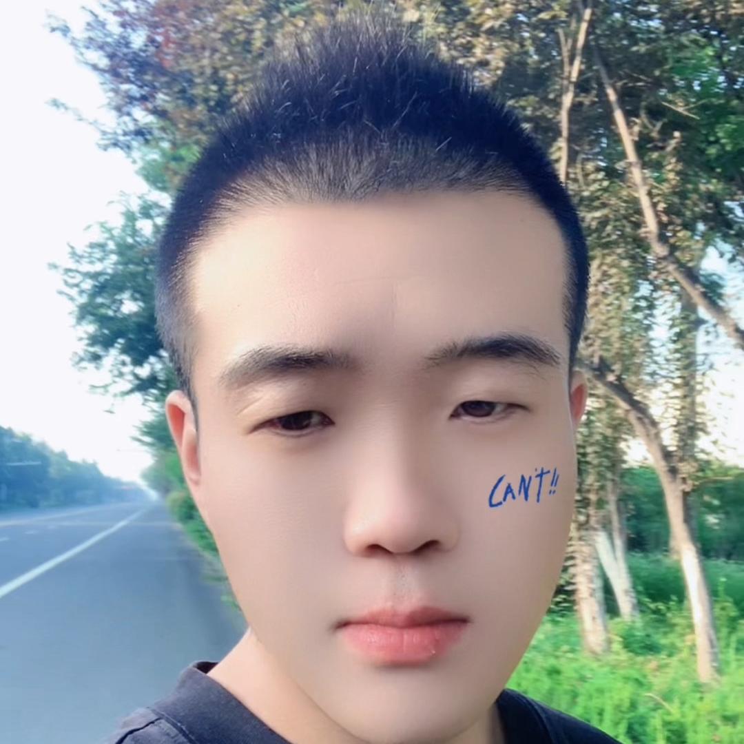 穿假肢男孩