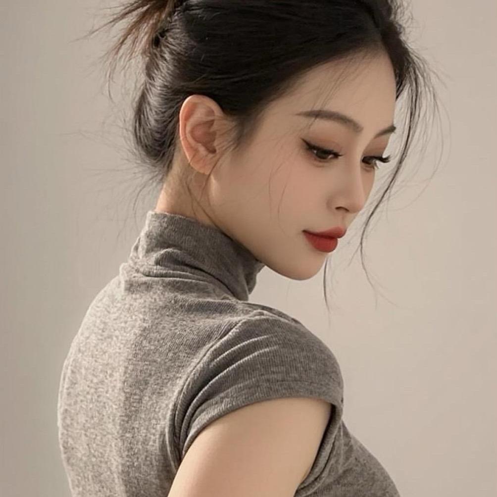 伍月