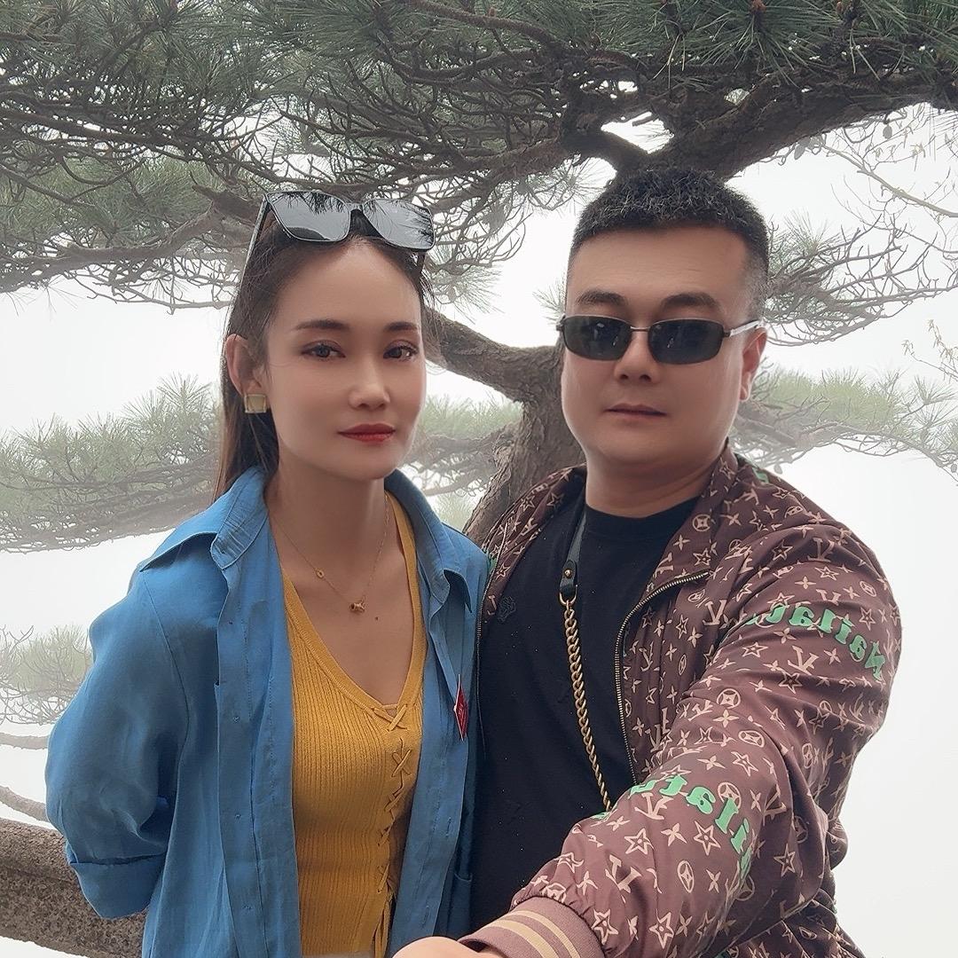 李灯信流动包桌《李双元》