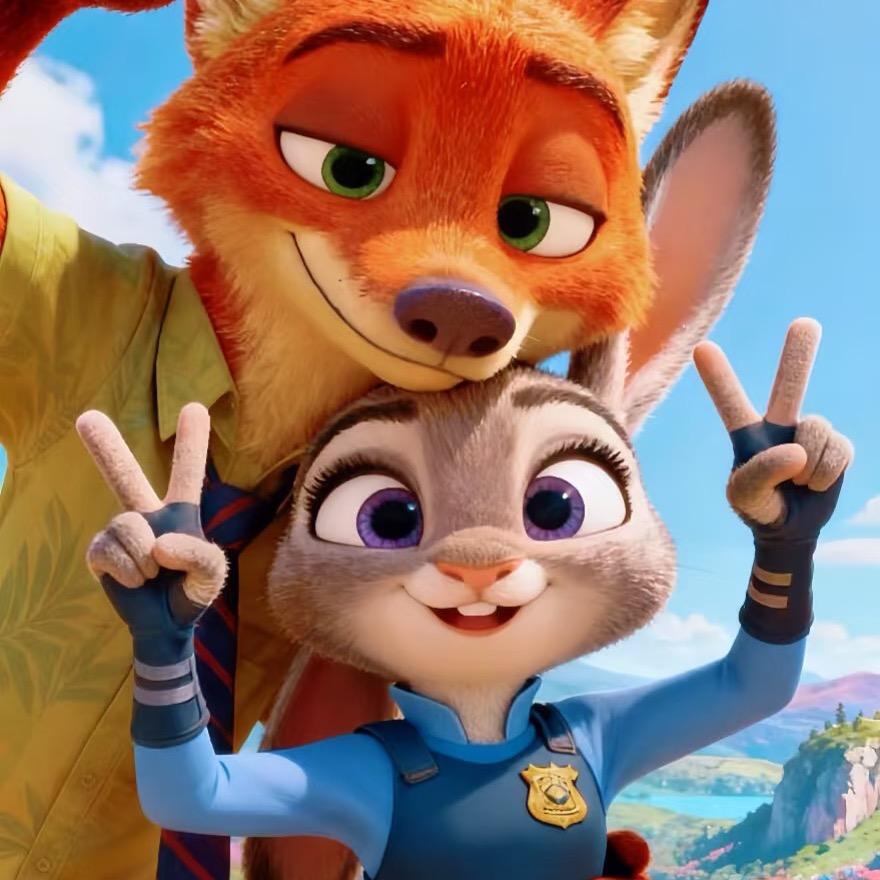 七七⛷🪂🏄‍♀️