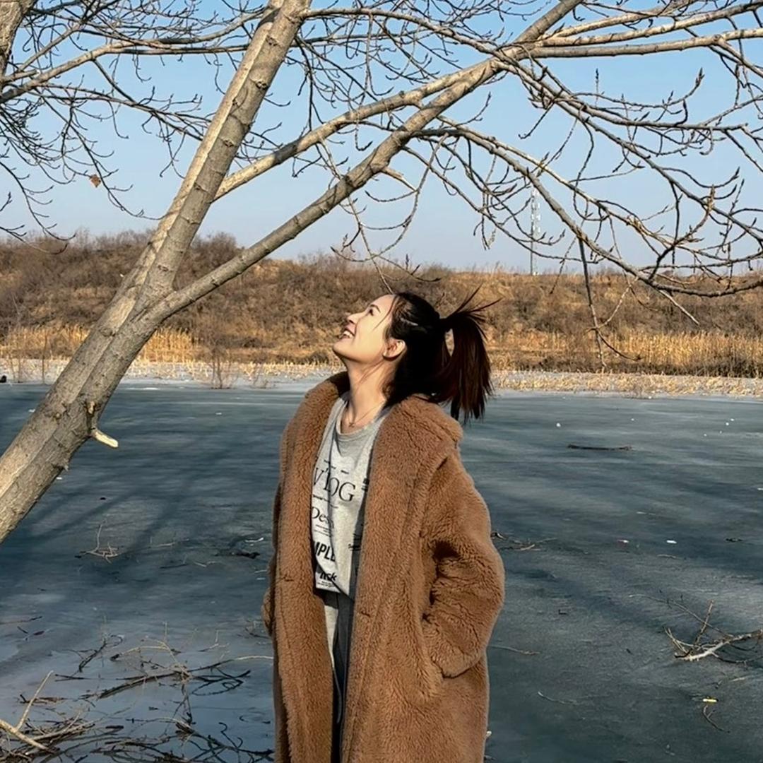 哩哩哩 李晓婷