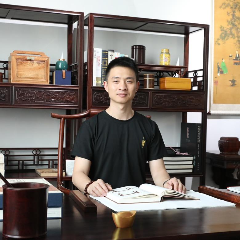 红木守艺人李新