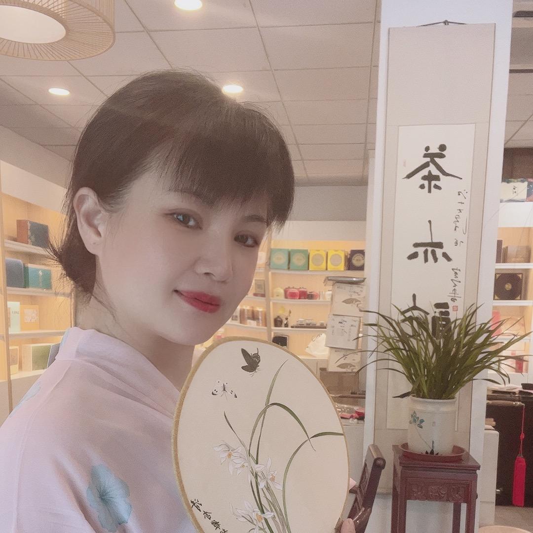 燕子（纪晓岚茶庄）