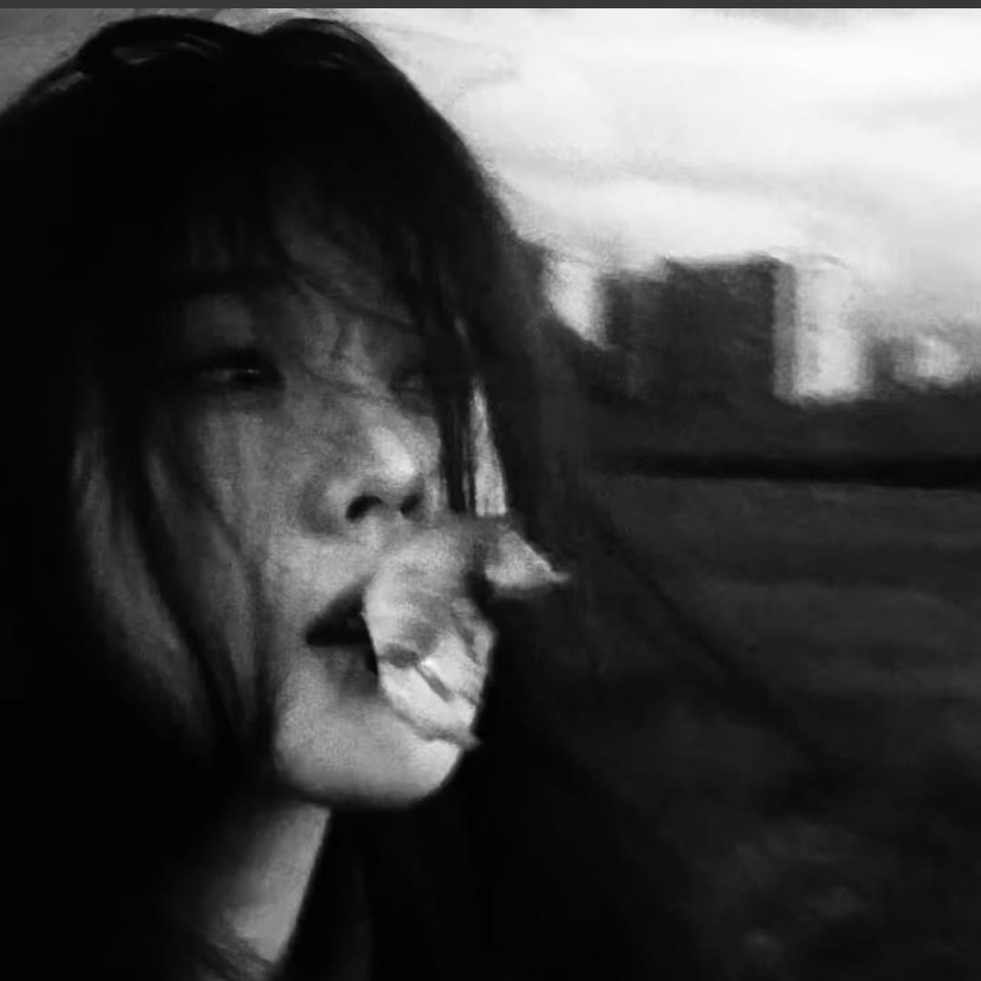 玐.
