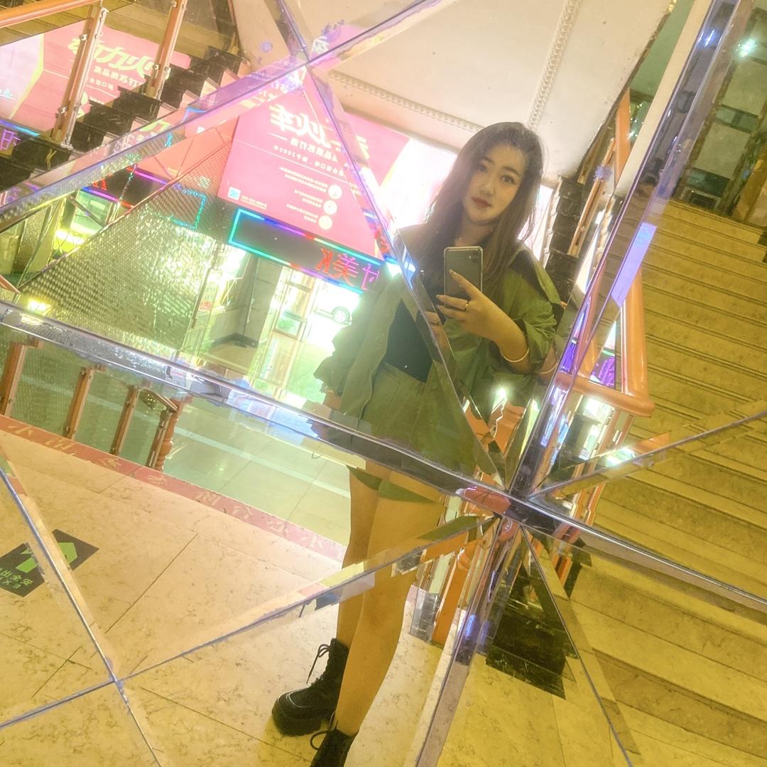 长山金坤烧烤铁锅炖（飞飞）