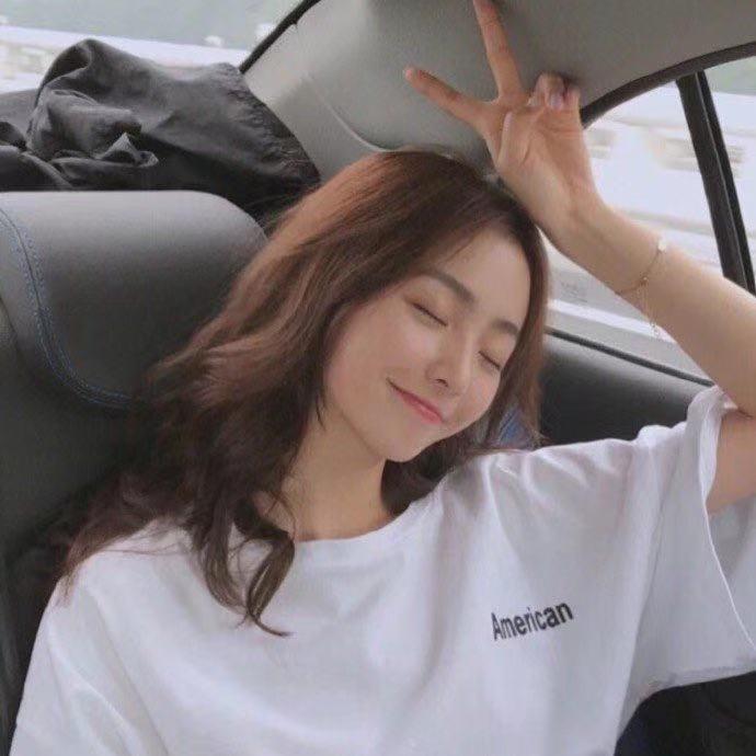 无敌小花妞☄️