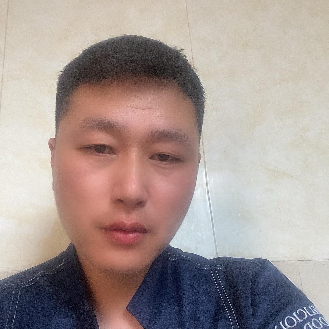 我与春风皆过客🍃