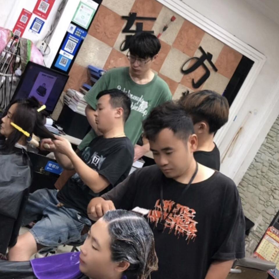 东方烫染建始县大北门