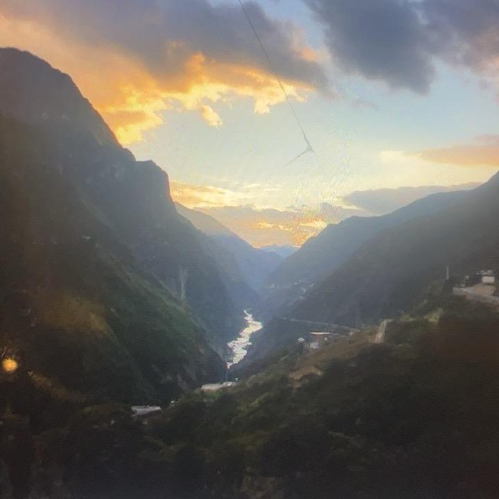 一人一车西藏卖精品水果