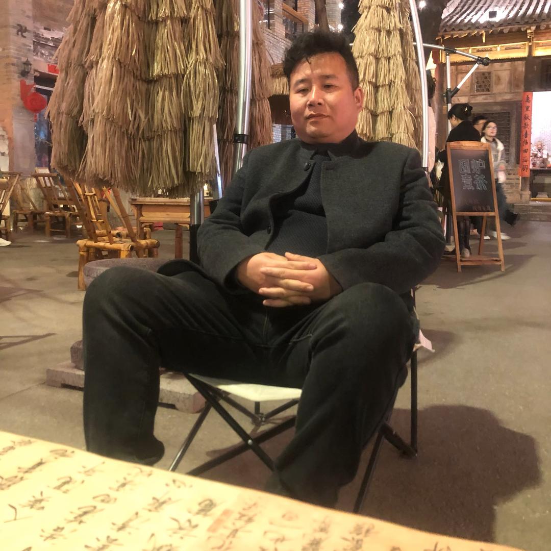 胡赛舞妆