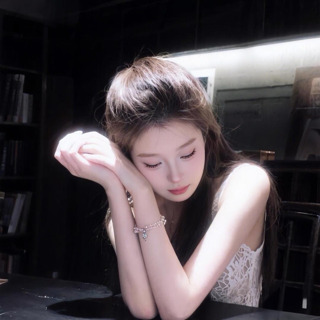 有888个对象的女人