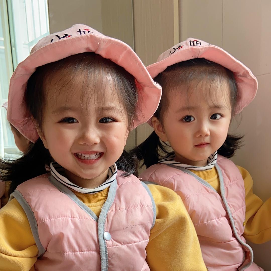 依诺Baby👧👧