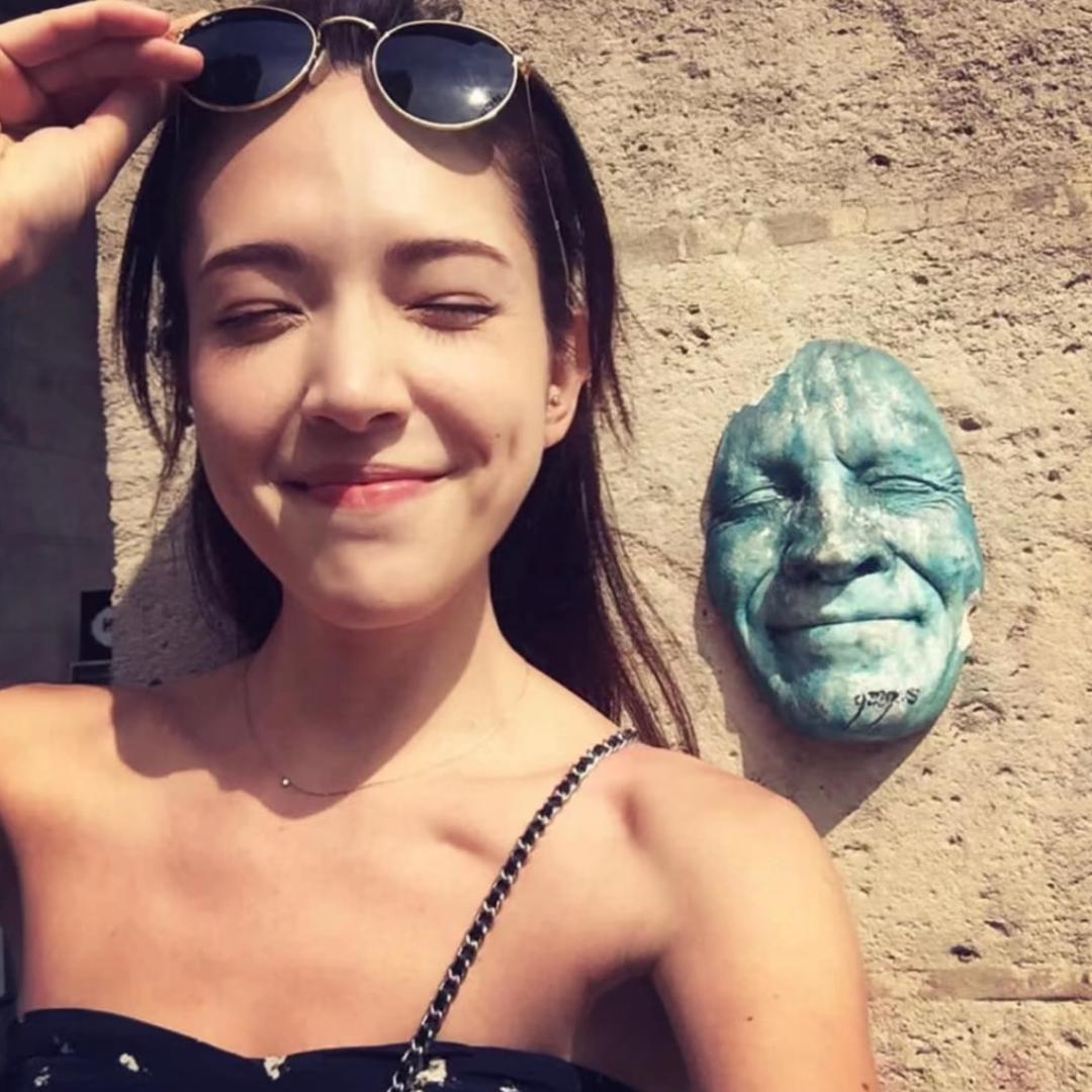 樱 井 川 奈、
