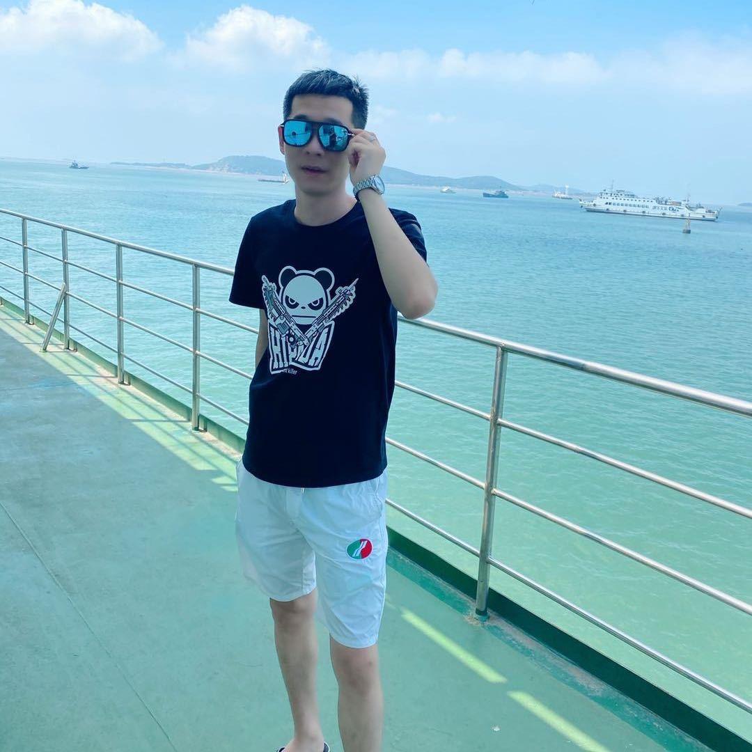 中咖名车杨辉