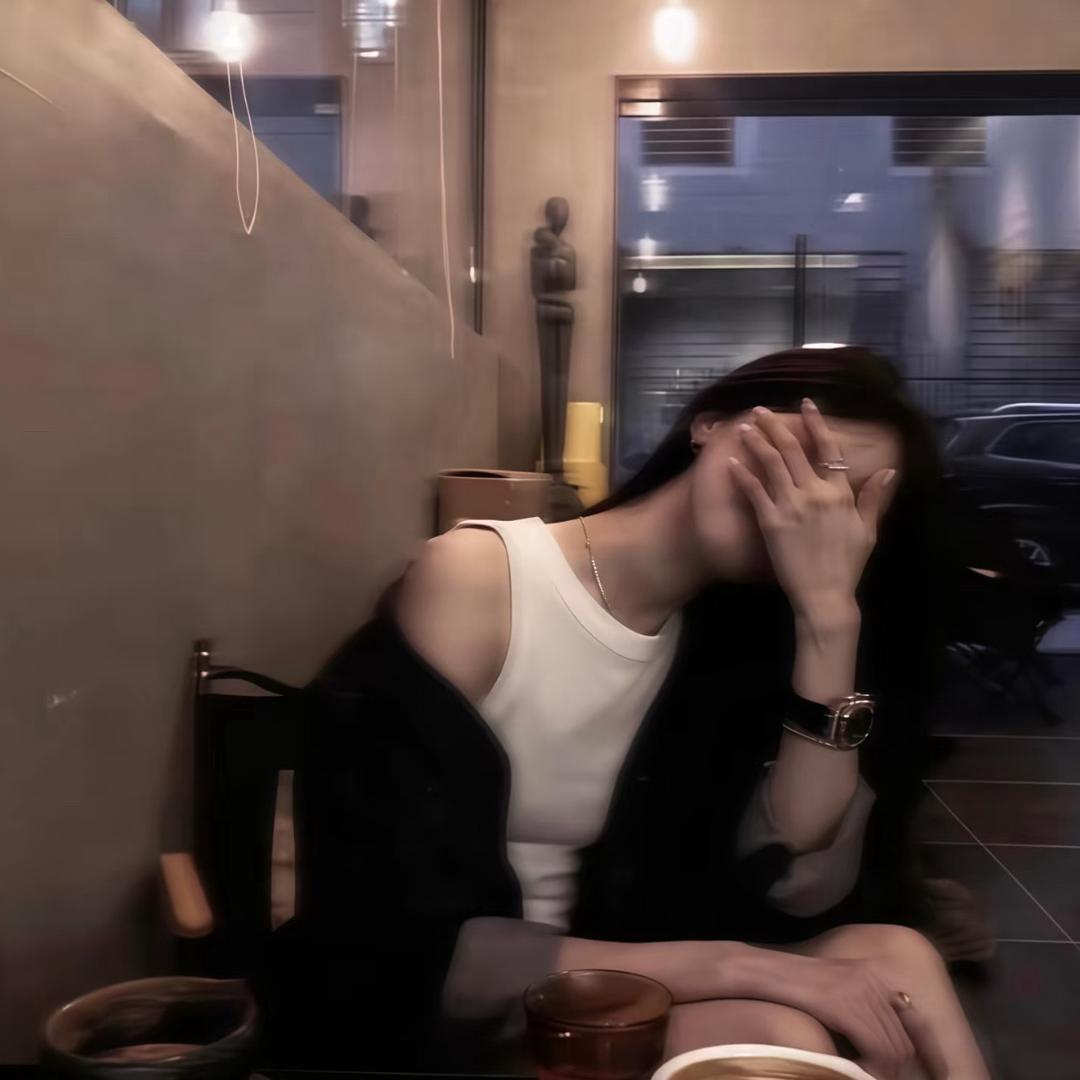 ₊⁺ 知若初遇 ♡₊