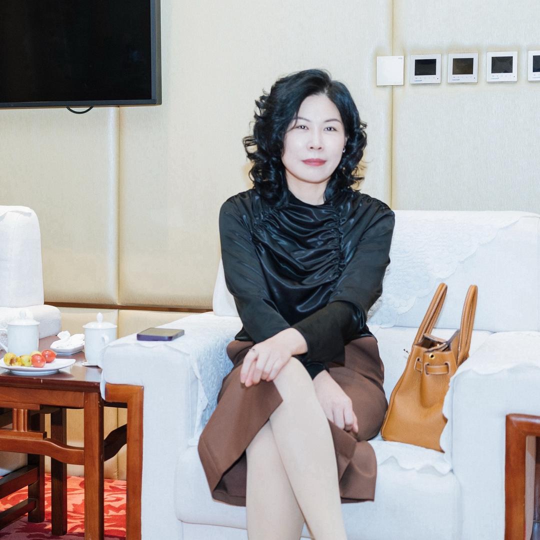 房家二小姐