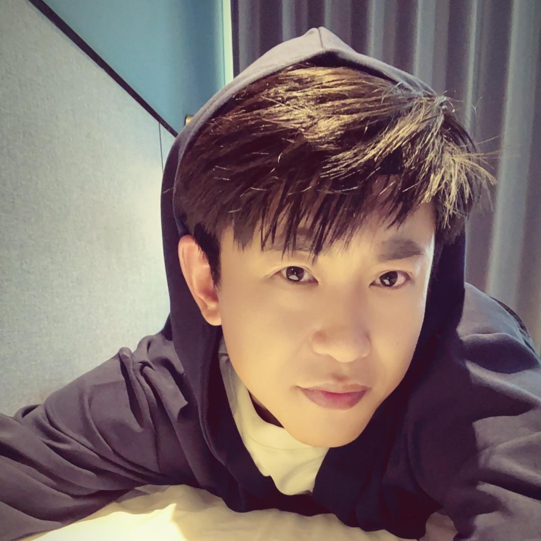 李珈明