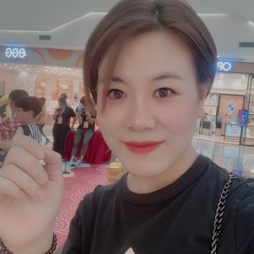 白雪潮牌大码女装
