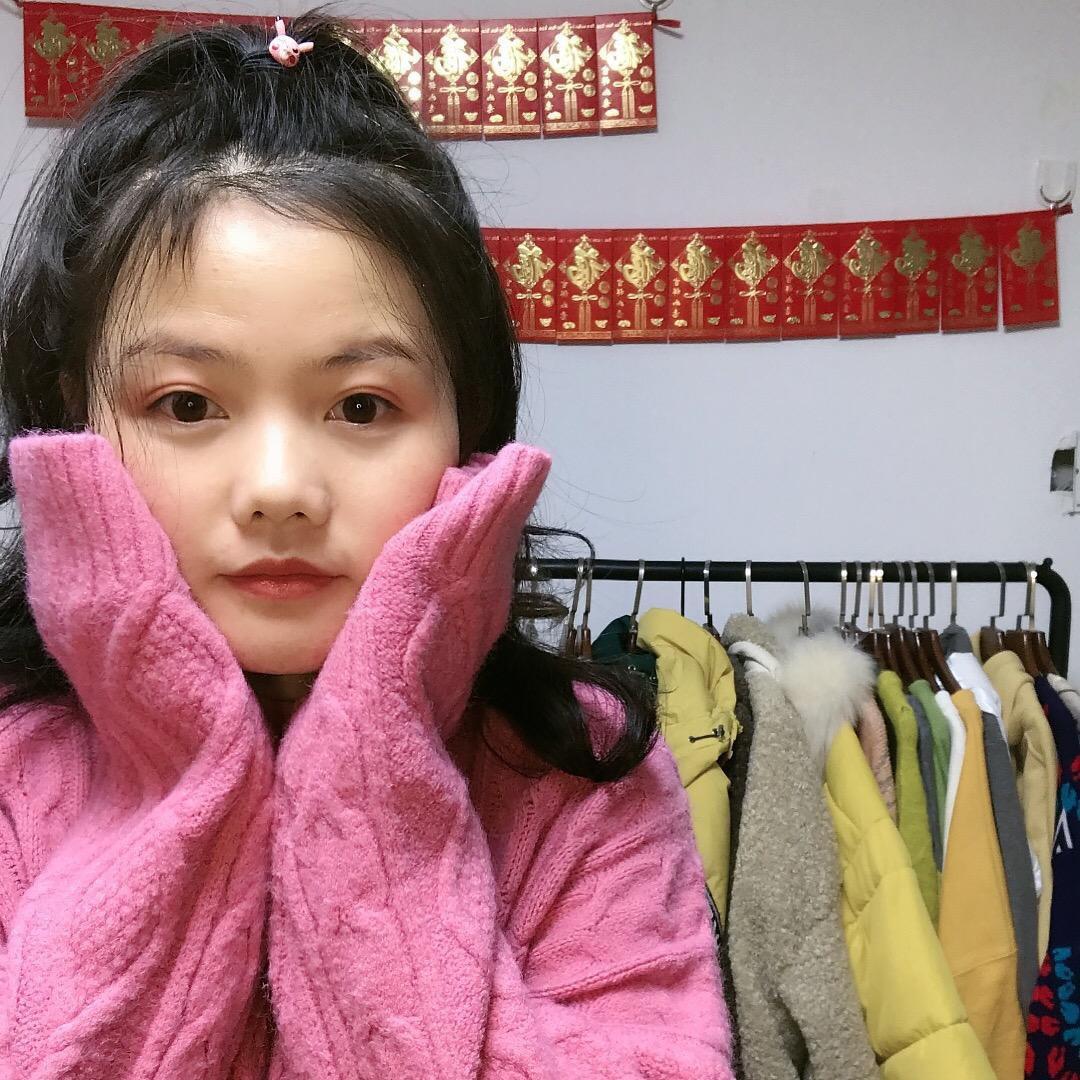 步月女装店铺号