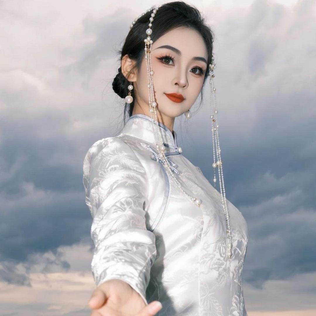 🌻ღ᭄ꦿ꯭初见 ঞৣঁ🌹