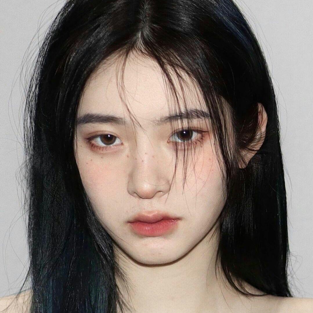 彡．