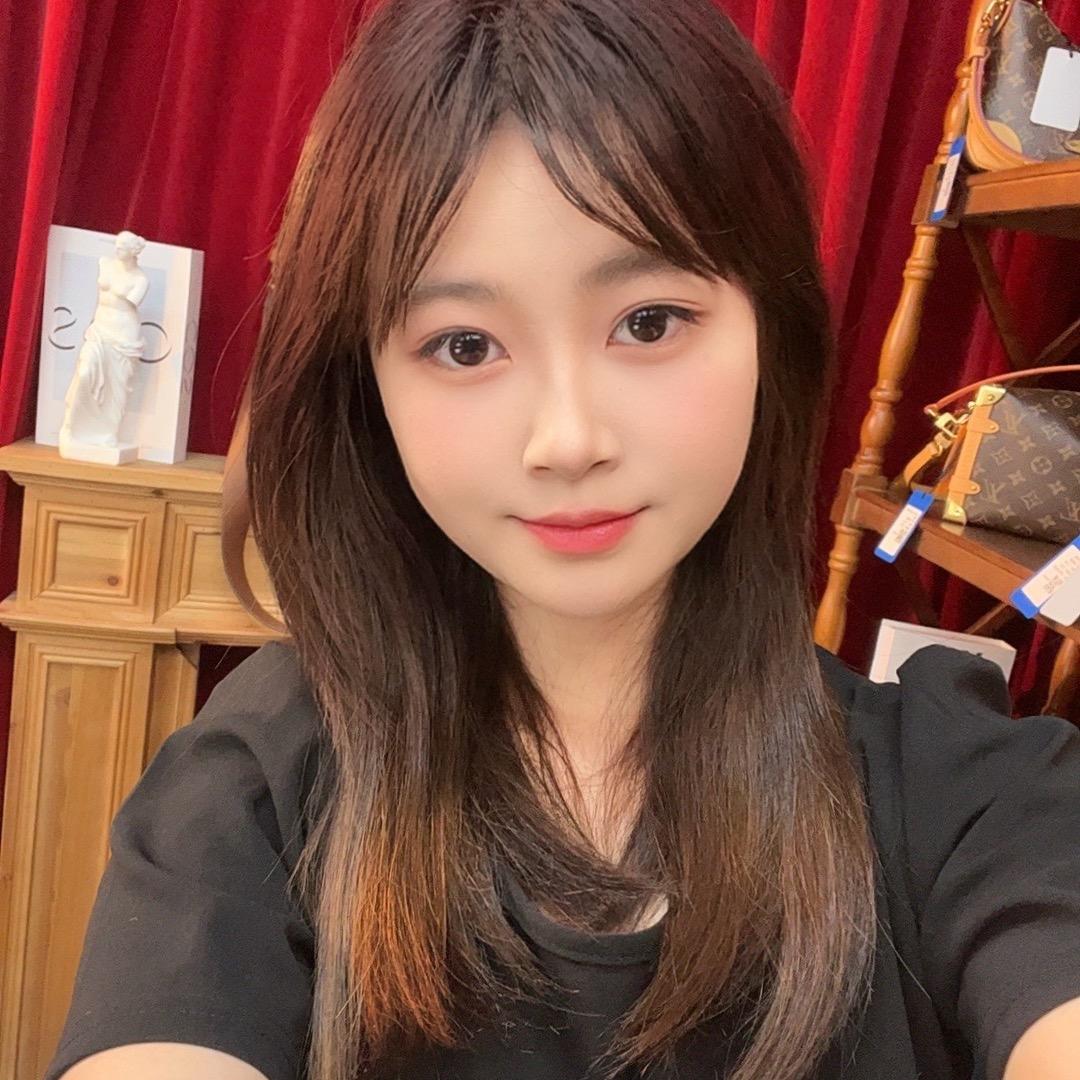 涵涵爱买包