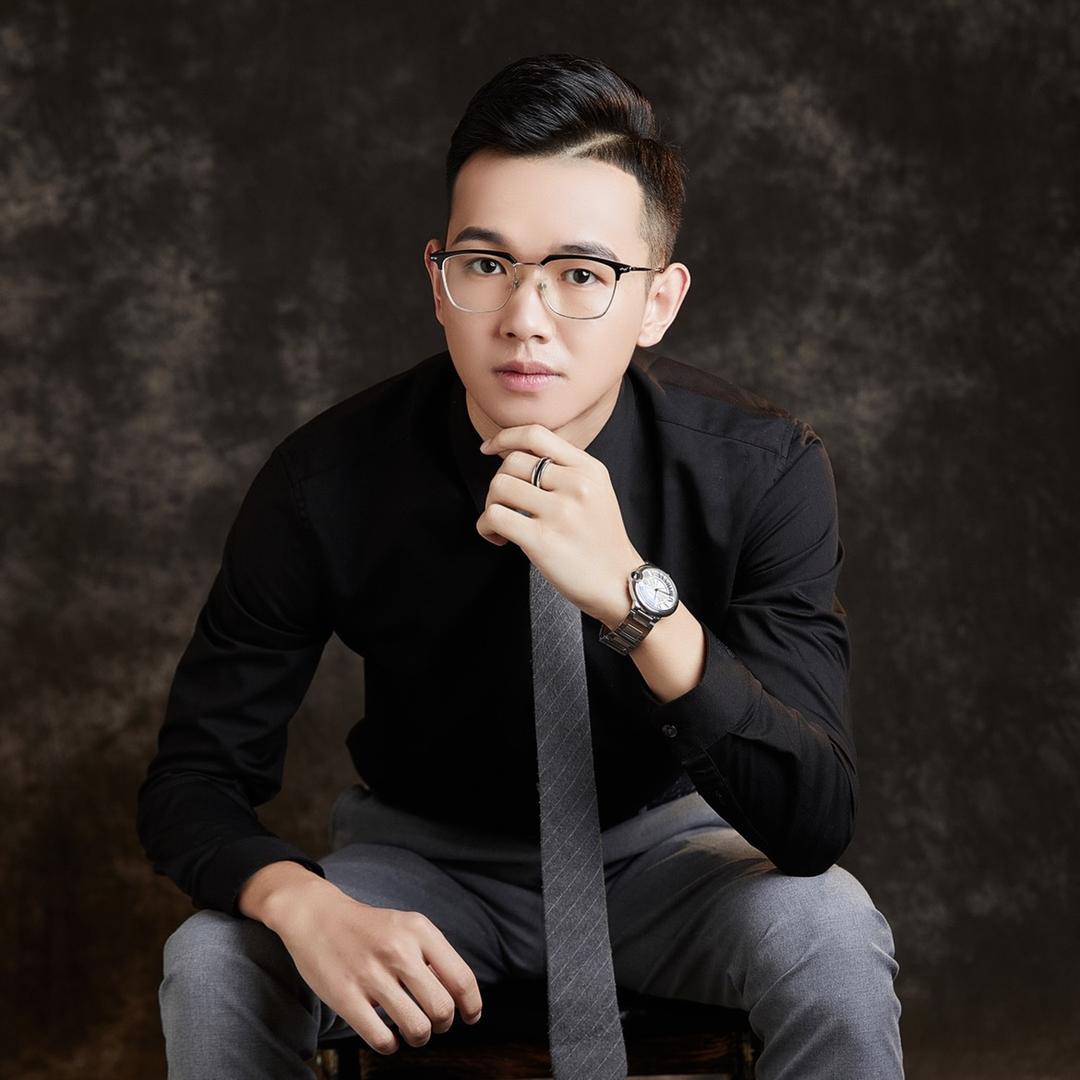 杨磊明 嘉善HOT酒吧 宝格丽清吧