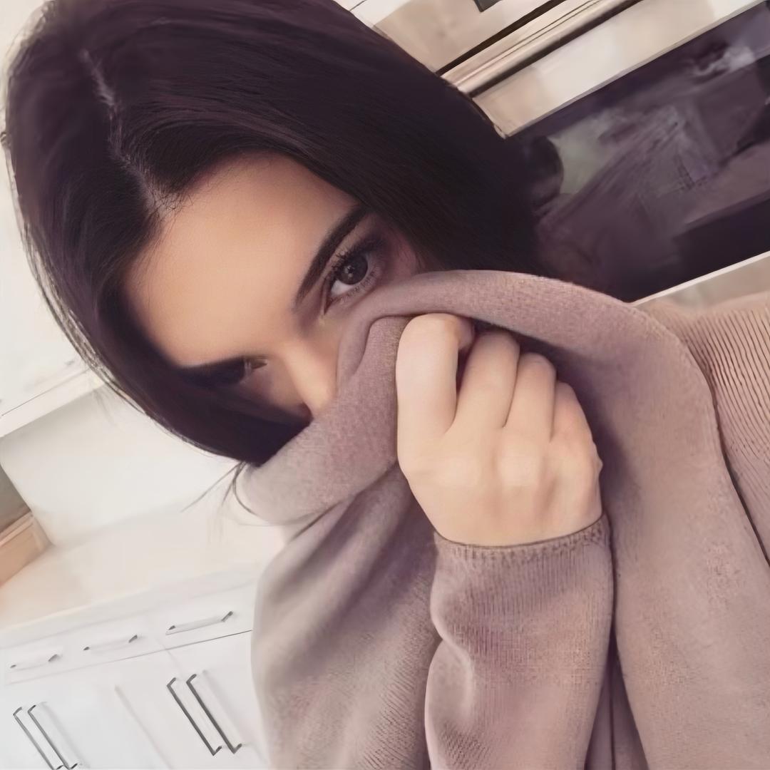 英子.