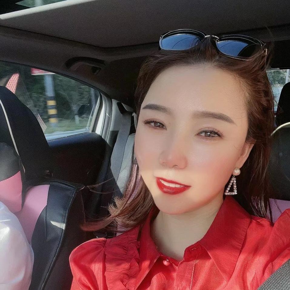 鲁山县曼纱女装