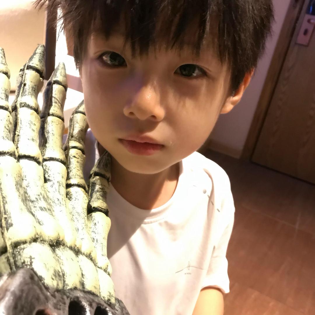 雯的然