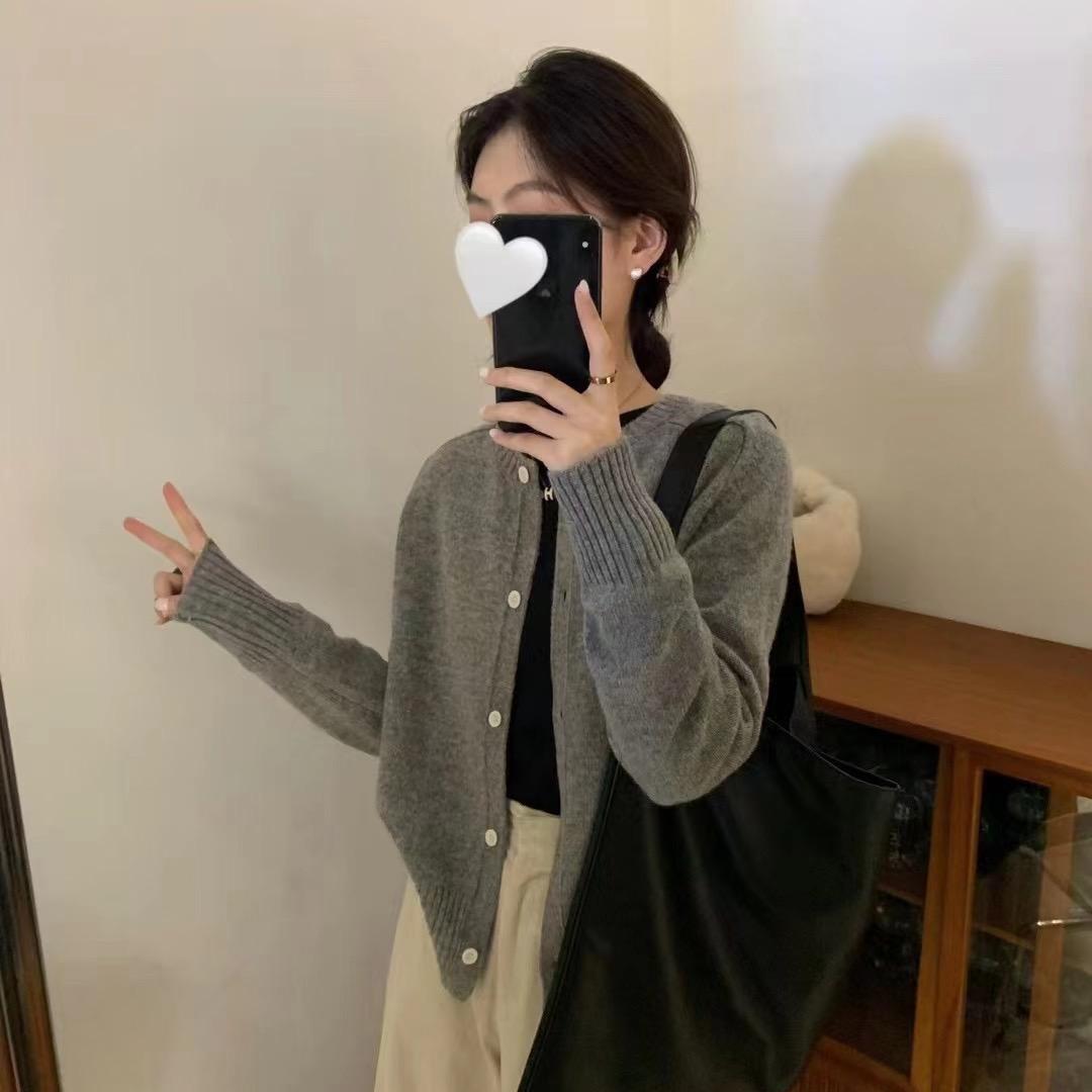 麻朵姑娘服装店