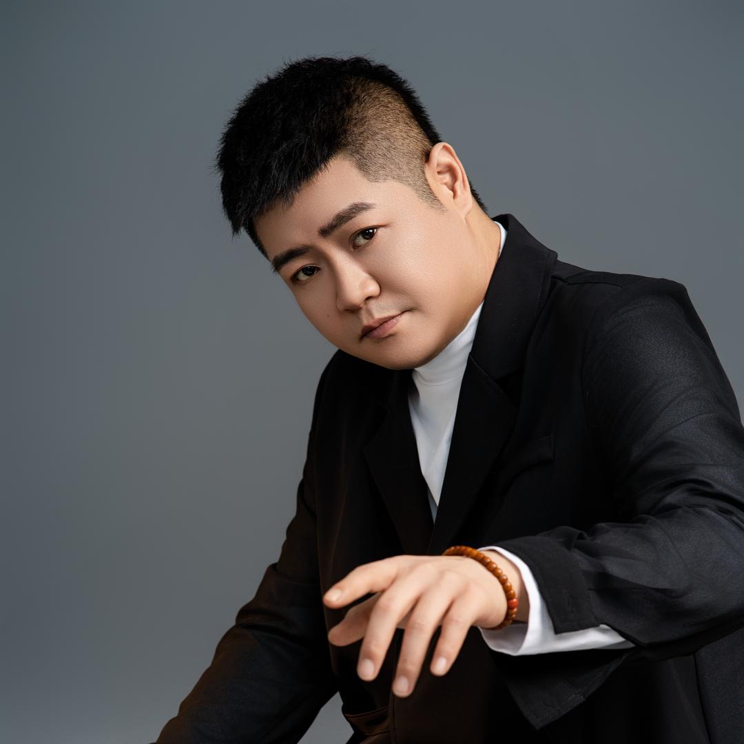 王龙-演员@抖音