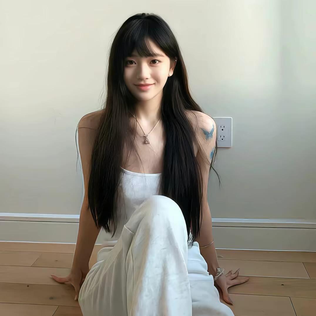 你脸红了耶