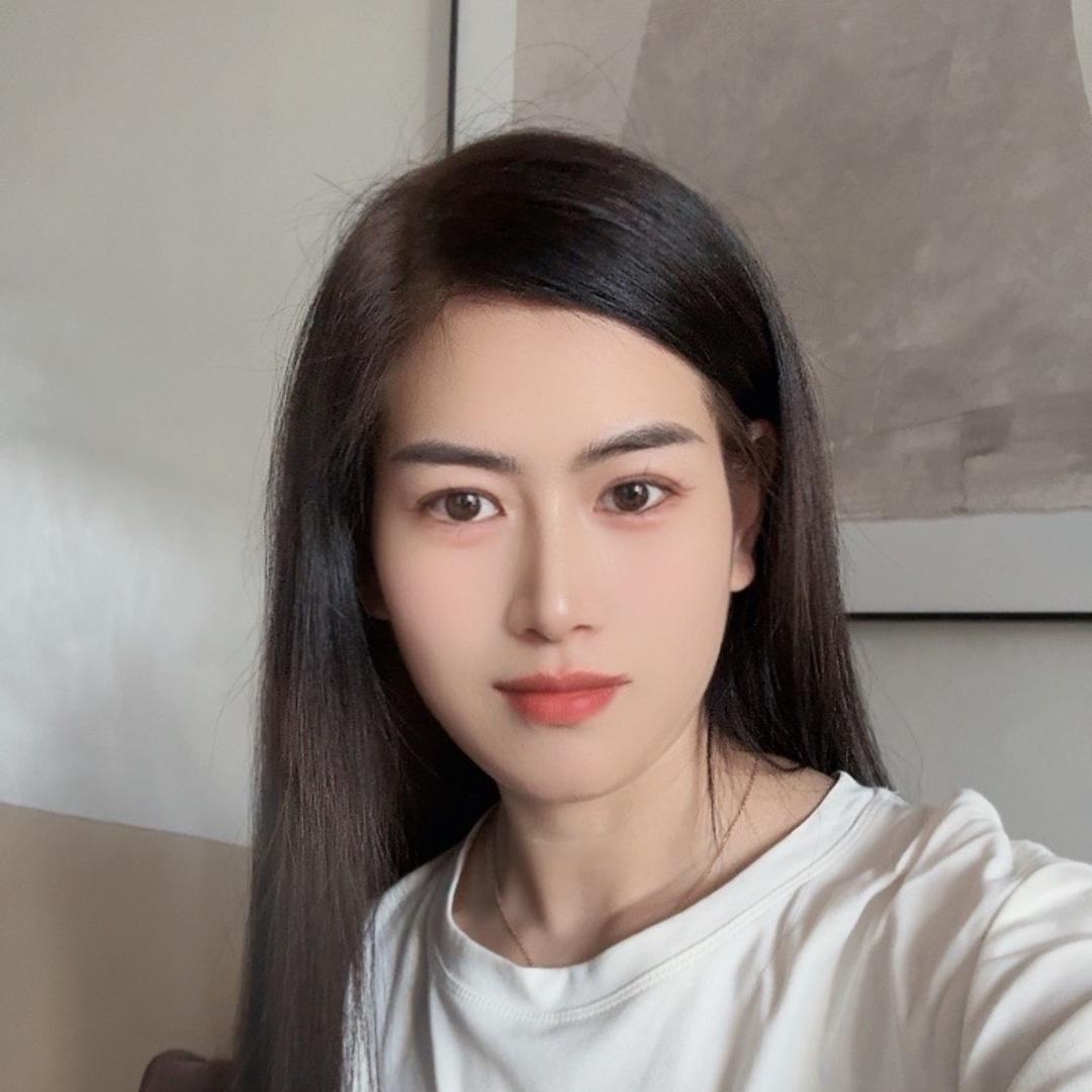 严莉
