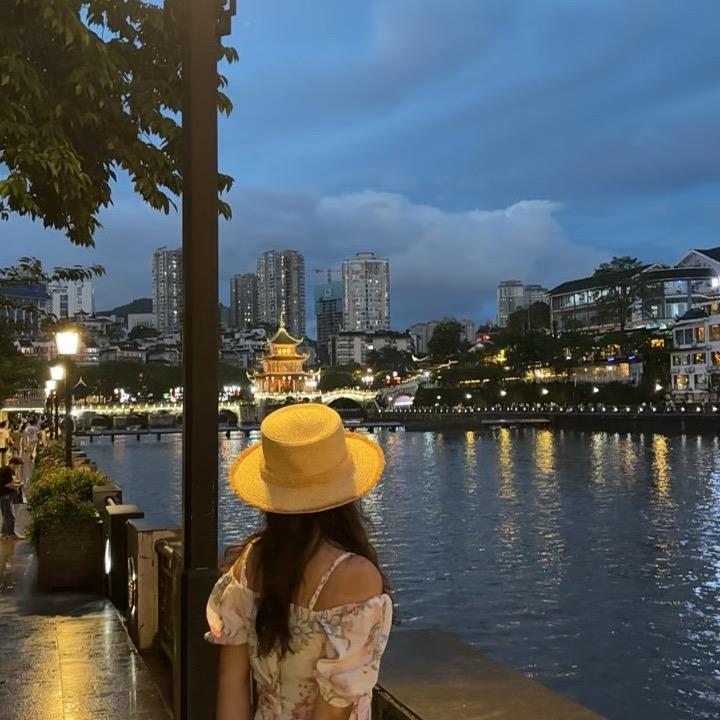 贺贺吖