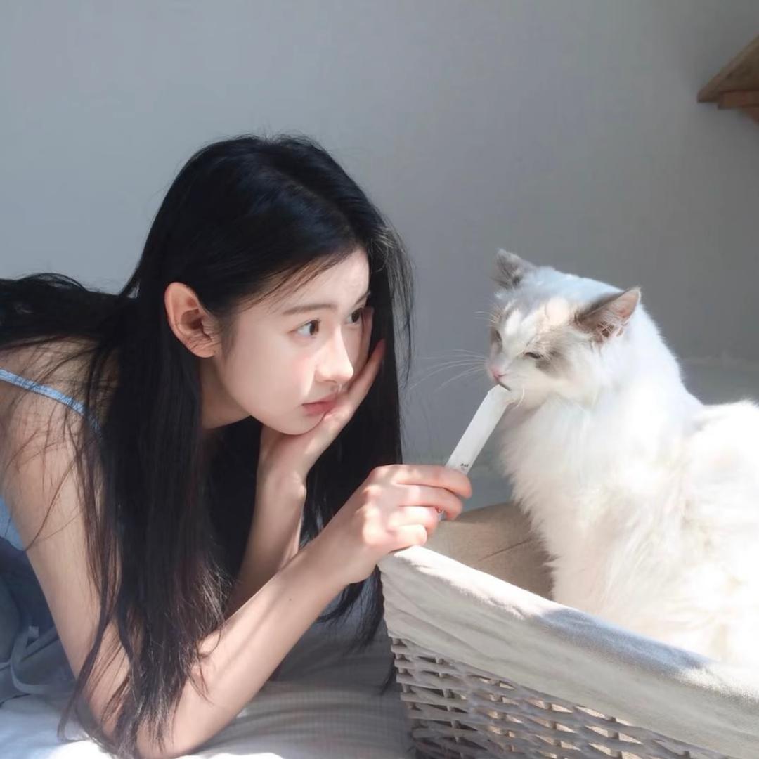 Lulu.