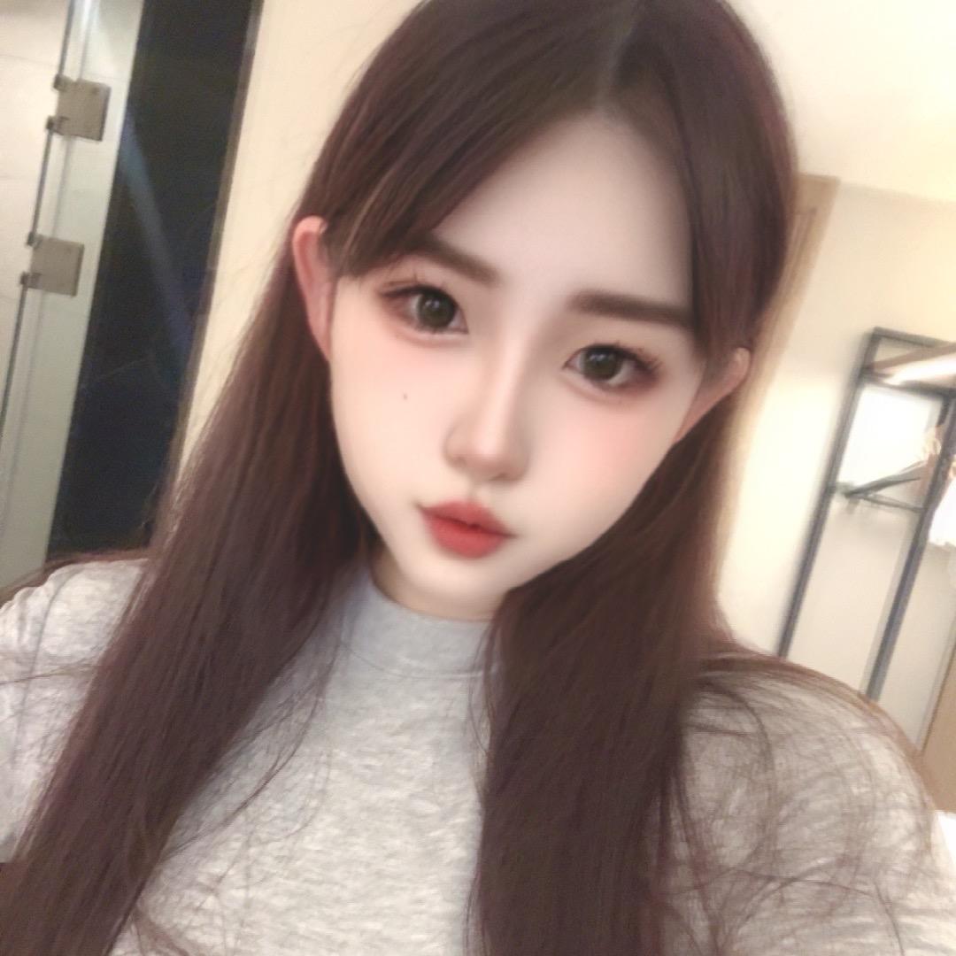 是  乐乐 吖～😉