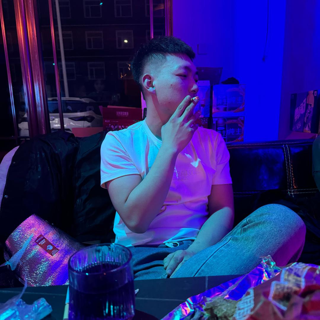 🥂ꦿ꯭微醺ঞৣঁ🥀
